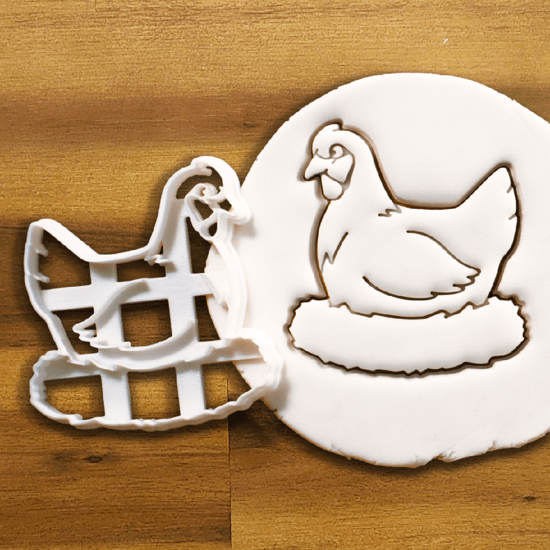 velikonoční vykrajovátko ve tvaru slepičky