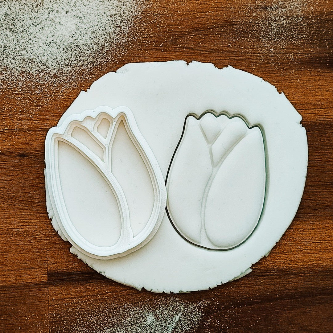 Jarní a velikonoční vykrajovátko ve tvaru tulipánu